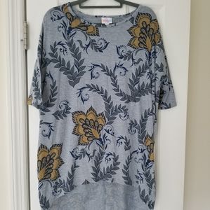 Closet Cleanout 5/$25 Lularoe Irma Tshirt Size XS